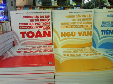 Học sinh bị ép mua sách từ sở GD-ĐT Hà Nội?