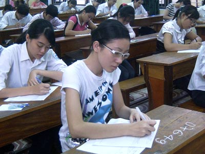 Bộ GD-ĐT có dừng đào tạo 20.000 tiến sĩ?