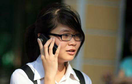 Càng giàu, giới trẻ Việt Nam càng buồn chán