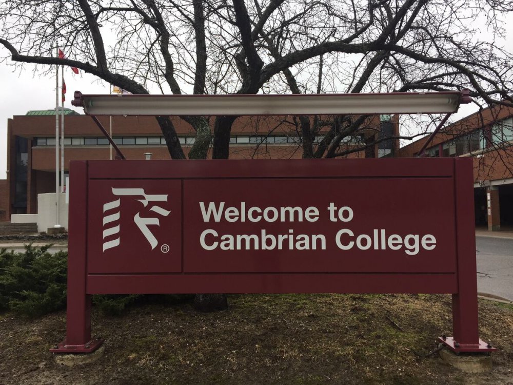 Học tập tại Cambrian College và cơ hội định cư tại Canada